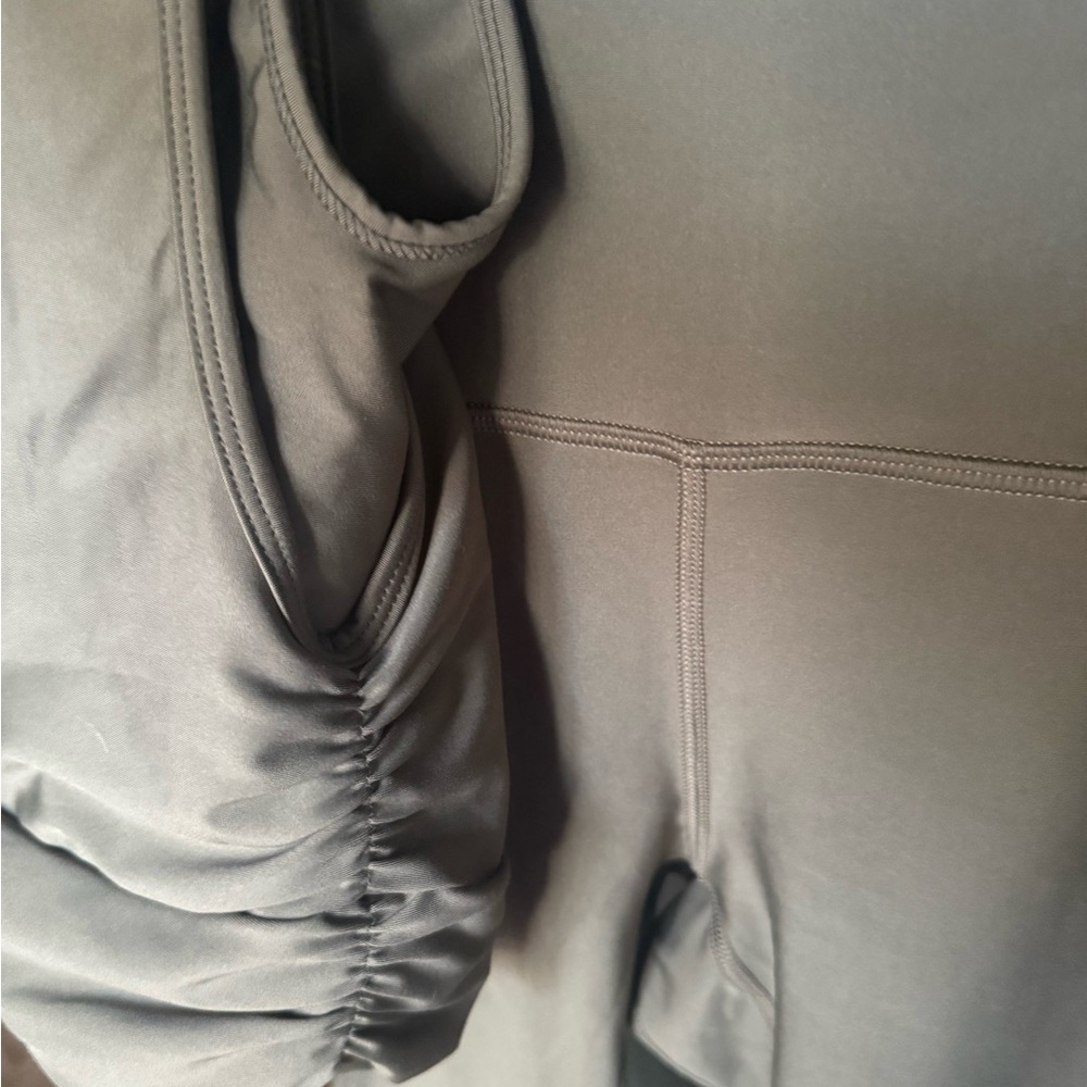 SAVVI Green Sleeveless Ruched pants yoga set